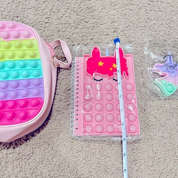 Bundle Price POP-IT Mini backpack,notebook,pencil cae &keychain - Picture 5 of 8